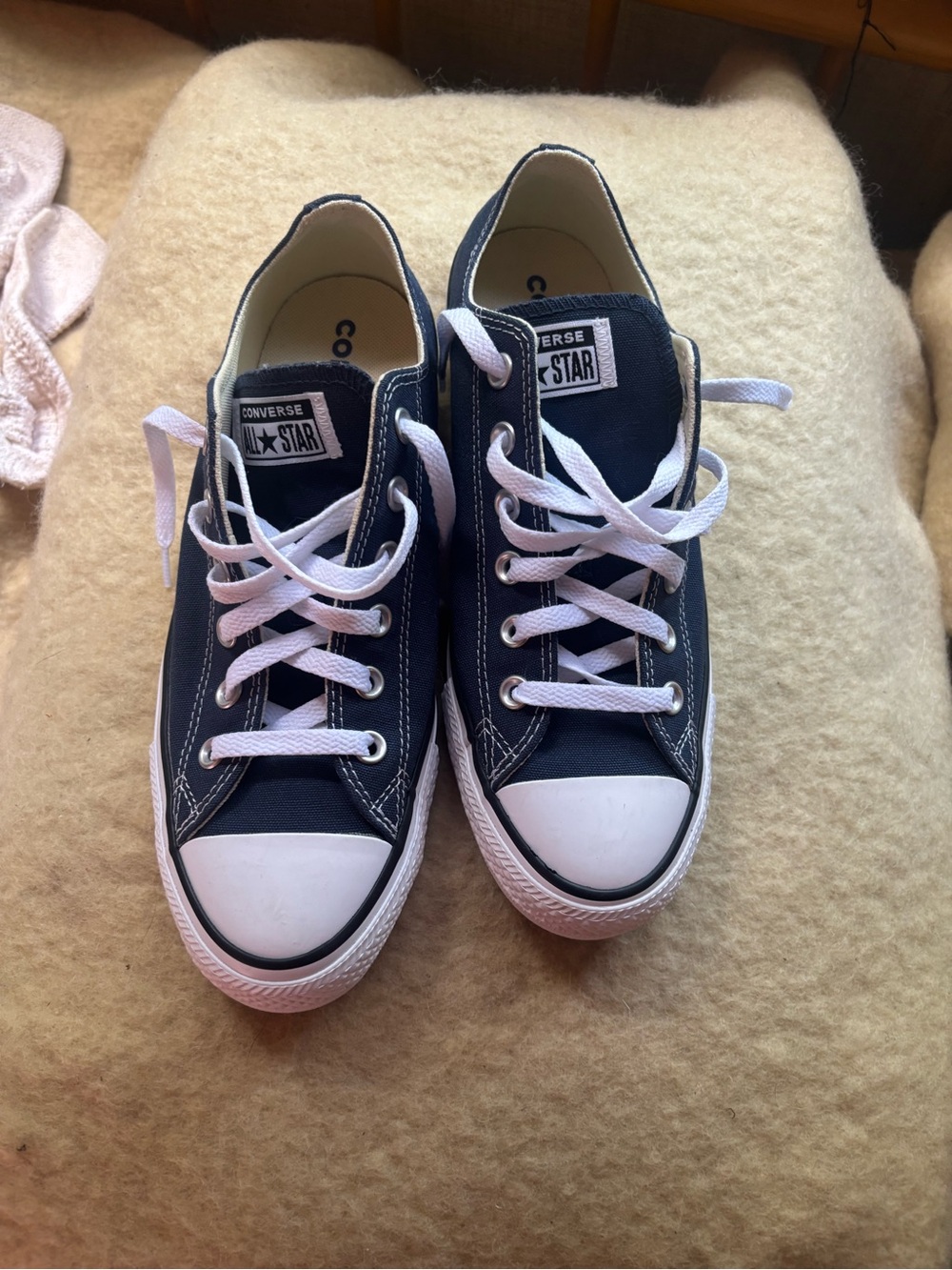 Converse navy sneaker men’s 7.5